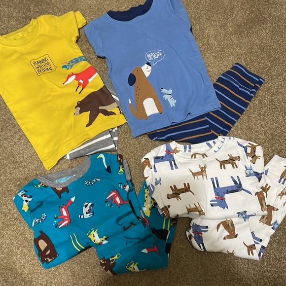 Carters Pajama Bundle - Picture 4 of 5